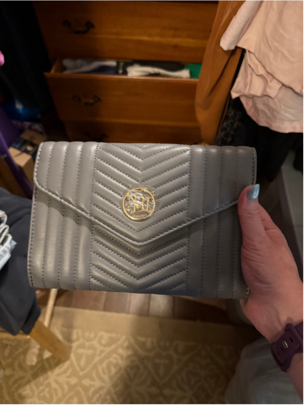 Badgley Mischka V Quilted Gray Crossbody Bag
